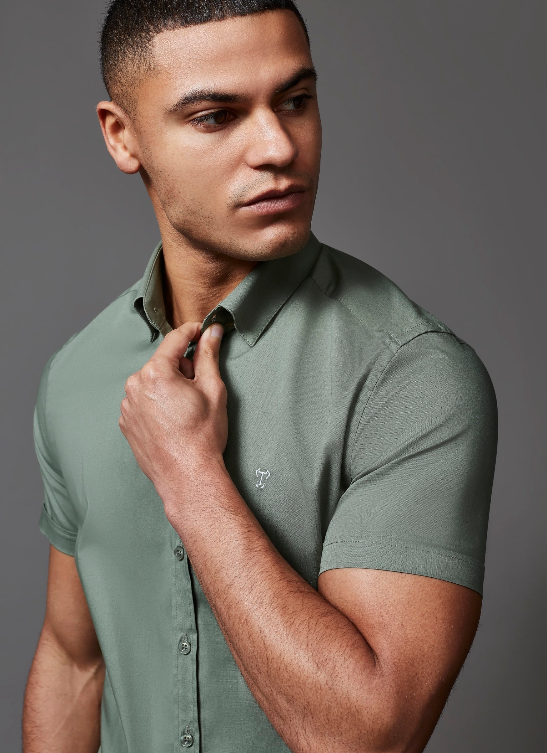 Olive Short Sleeve Tapered Fit Shirt - Image 4