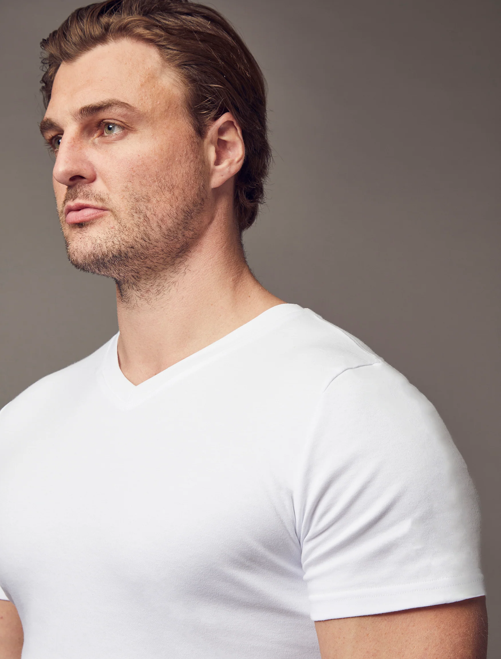 White V Neck Tapered Fit T-Shirt - Image 6